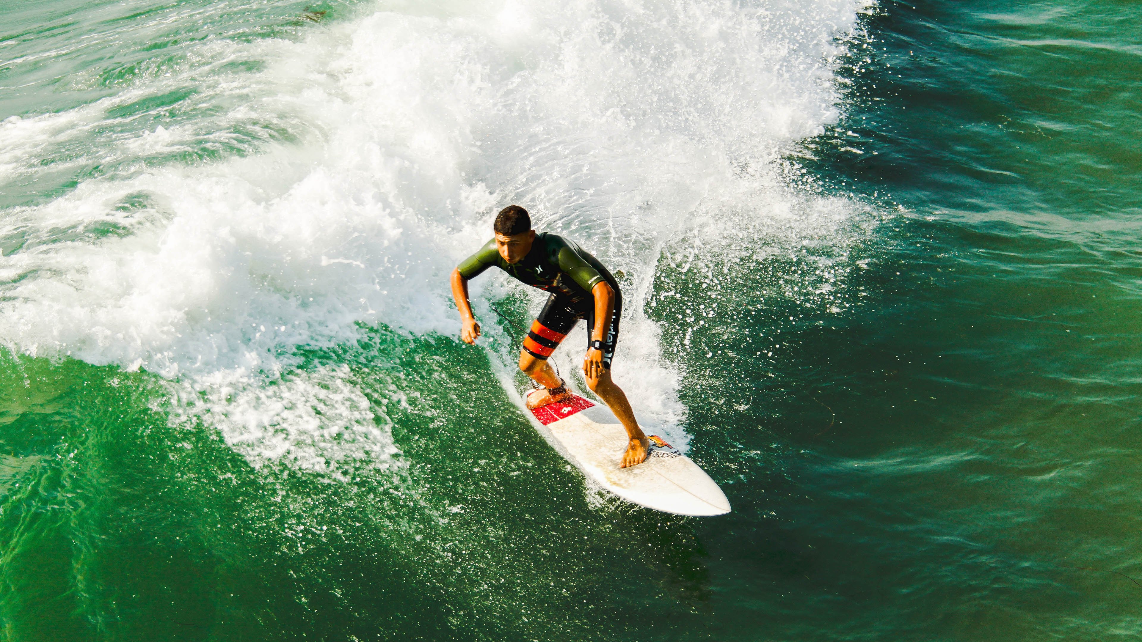 _爵士音律和谐,主场高奏凯歌_,爵士乐即兴演唱